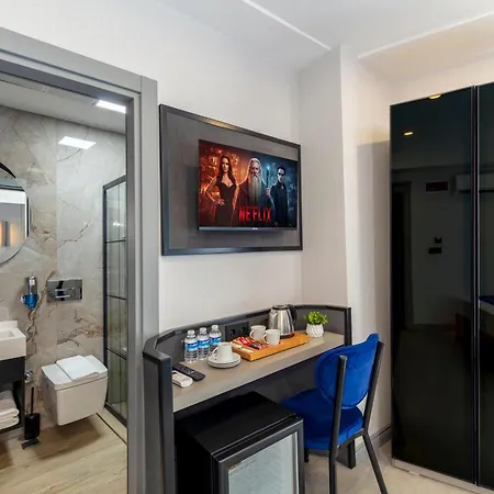 The Private Airport Hotell 3*