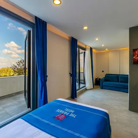 The Private Airport 3*