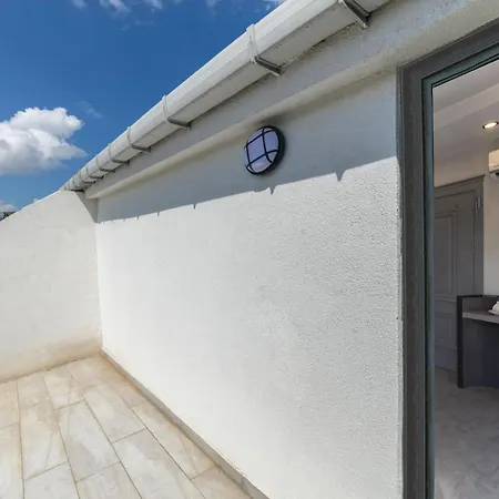 The Private Airport Hotell 3*