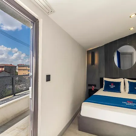 The Private Airport 3*